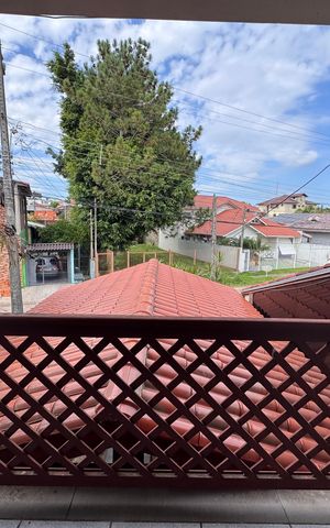 Casa à venda com 200m², 3 quartos e 3 vagas Casa à venda com 200m², 3 quartos e 3 vagasVaranda da Suíte