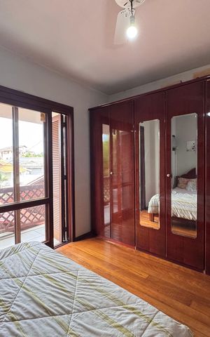 Casa à venda com 200m², 3 quartos e 3 vagas Casa à venda com 200m², 3 quartos e 3 vagasSuíte