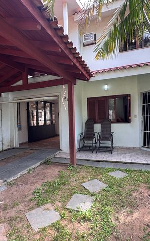 Casa à venda com 200m², 3 quartos e 3 vagas Casa à venda com 200m², 3 quartos e 3 vagasQuintal