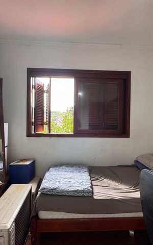 Casa à venda com 200m², 3 quartos e 3 vagas Casa à venda com 200m², 3 quartos e 3 vagasQuarto 2