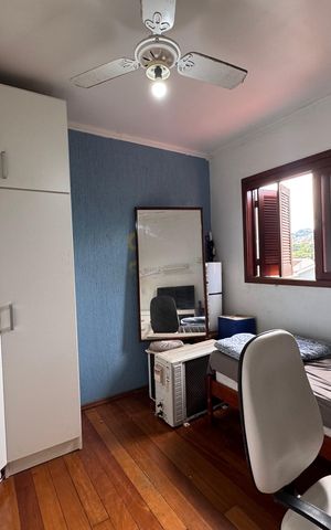 Casa à venda com 200m², 3 quartos e 3 vagas Casa à venda com 200m², 3 quartos e 3 vagasQuarto 2