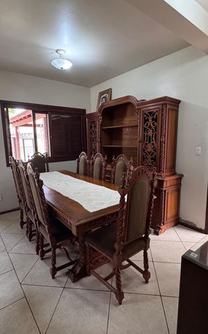 Casa à venda com 200m², 3 quartos e 3 vagas Casa à venda com 200m², 3 quartos e 3 vagasSala