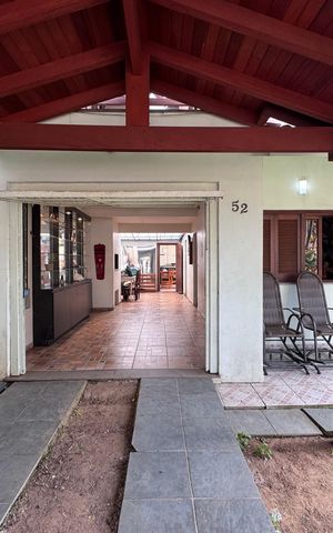 Casa à venda com 200m², 3 quartos e 3 vagas Casa à venda com 200m², 3 quartos e 3 vagasQuintal