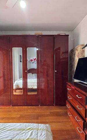 Casa à venda com 200m², 3 quartos e 3 vagas Casa à venda com 200m², 3 quartos e 3 vagasSuíte