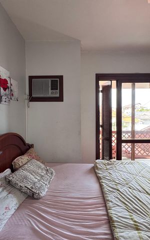 Casa à venda com 200m², 3 quartos e 3 vagas Casa à venda com 200m², 3 quartos e 3 vagasSuíte