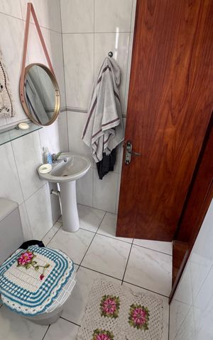 Casa à venda com 200m², 3 quartos e 3 vagas Casa à venda com 200m², 3 quartos e 3 vagasBanheiro da Suíte