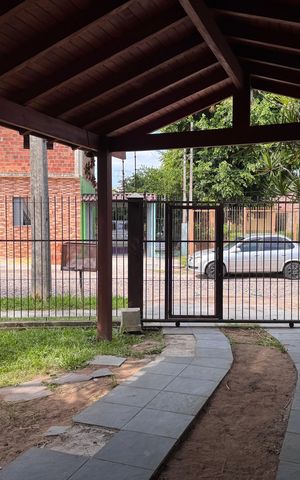 Casa à venda com 200m², 3 quartos e 3 vagas Casa à venda com 200m², 3 quartos e 3 vagasQuintal