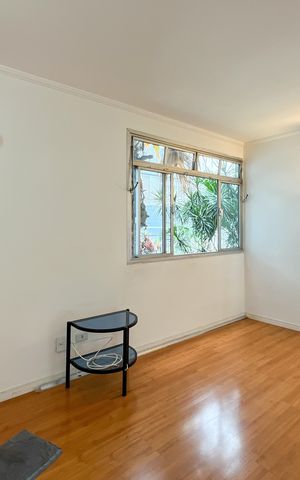 Apartamento à venda com 50m², 2 quartos e 1 vaga Apartamento à venda com 50m², 2 quartos e 1 vagaSala