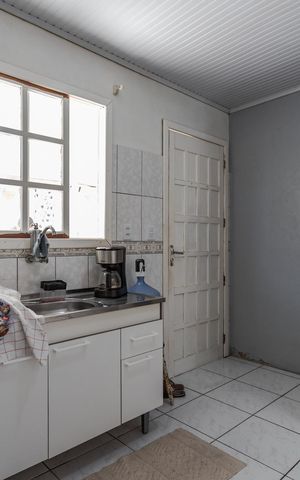 Casa à venda com 99m², 4 quartos e 6 vagasCozinha
