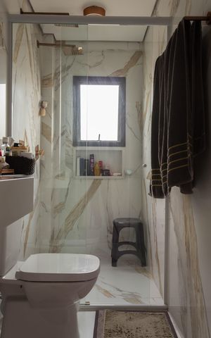 Apartamento à venda com 130m², 3 quartos e 2 vagas Apartamento à venda com 130m², 3 quartos e 2 vagasBanheiro da Suíte 1