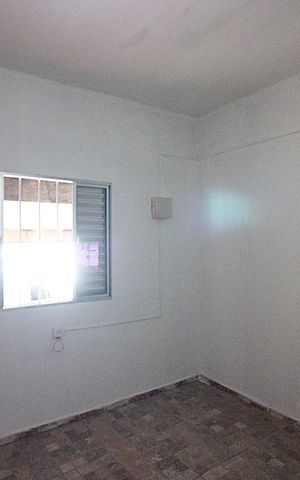 Casa à venda com 83m², 2 quartos e 2 vagasSuíte 