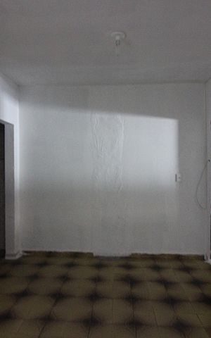 Casa à venda com 83m², 2 quartos e 2 vagasSala 