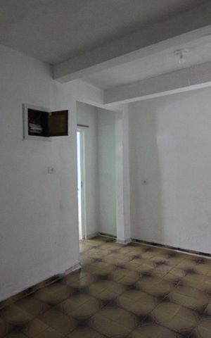 Casa à venda com 83m², 2 quartos e 2 vagasSala 