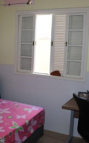 Casa à venda com 450m², 3 quartos e 2 vagasQuarto 2