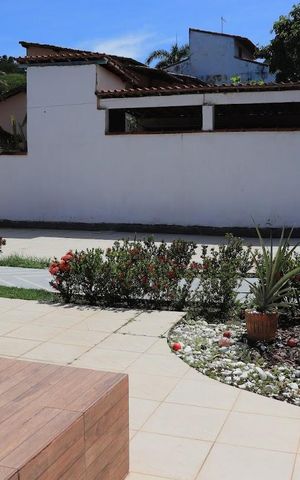 Casa à venda com 450m², 3 quartos e 2 vagasÁrea Externa
