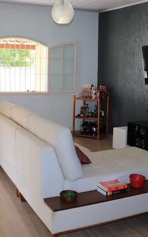 Casa à venda com 450m², 3 quartos e 2 vagasSala