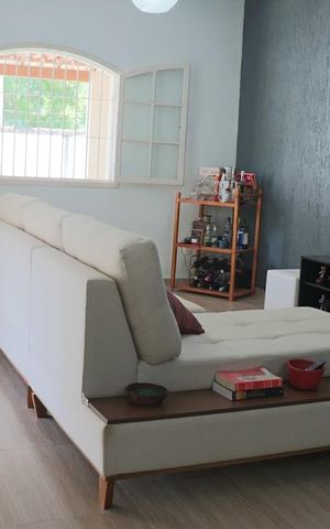 Casa à venda com 450m², 3 quartos e 2 vagasSala
