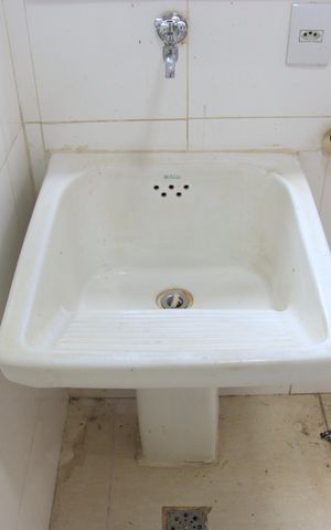 Apartamento para alugar com 71m², 2 quartos e 1 vaga Área de Serviço