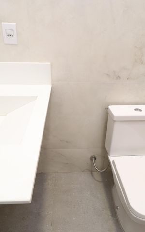 Casa de condomínio para alugar com 218m², 4 quartos e 2 vagasBanheiro Suíte 2