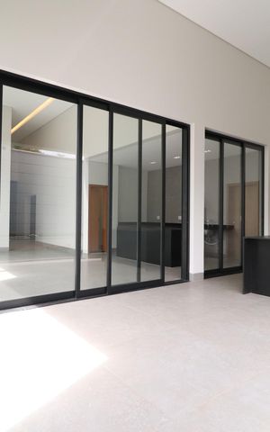 Casa de condomínio para alugar com 218m², 4 quartos e 2 vagasVaranda gourmet