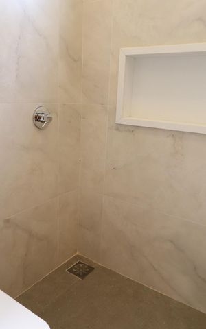 Casa de condomínio para alugar com 218m², 4 quartos e 2 vagasBanheiro  Suíte