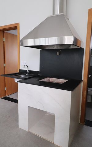 Casa de condomínio para alugar com 218m², 4 quartos e 2 vagasVaranda gourmet