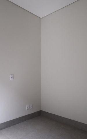 Casa de condomínio para alugar com 218m², 4 quartos e 2 vagas Suíte