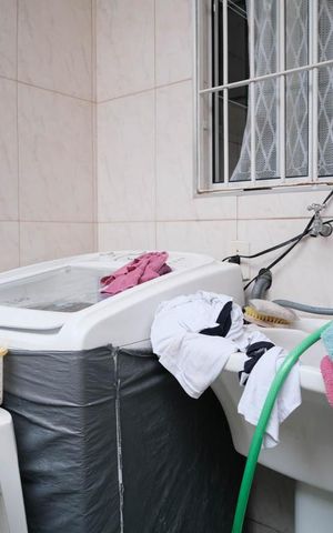 Casa à venda com 170m², 3 quartos e 2 vagasÁrea de Serviço