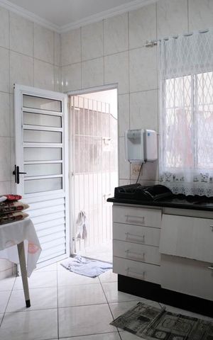 Casa à venda com 170m², 3 quartos e 2 vagasCozinha