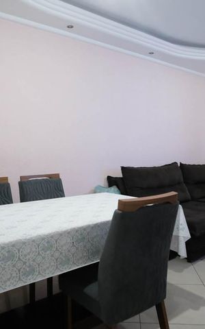 Casa à venda com 170m², 3 quartos e 2 vagasSala
