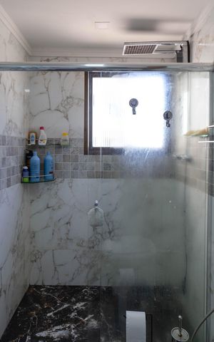 Apartamento à venda com 165m², 3 quartos e 2 vagas Apartamento à venda com 165m², 3 quartos e 2 vagasBanheiro da Suíte 3