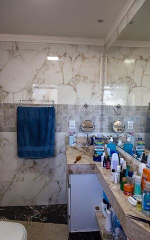 Apartamento à venda com 165m², 3 quartos e 2 vagas Apartamento à venda com 165m², 3 quartos e 2 vagasBanheiro da Suíte 3