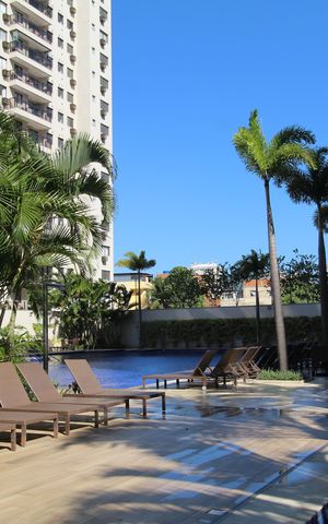 Apartamento à venda com 75m², 2 quartos e 1 vagaÁrea comum - Piscina