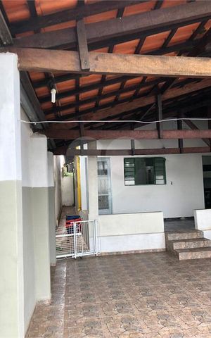 Casa à venda com 120m², 3 quartos e 4 vagas