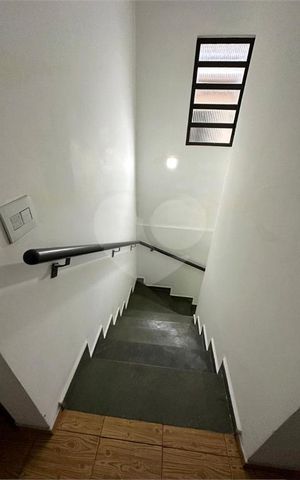 Casa à venda com 180m², 4 quartos e 4 vagas