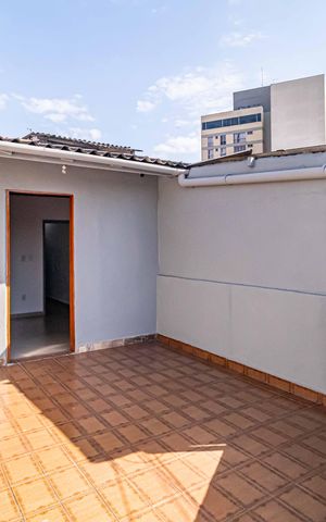 Casa à venda com 106m², 3 quartos e 1 vaga Casa à venda com 106m², 3 quartos e 1 vagaVaranda