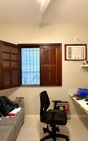 Casa de condomínio à venda com 297m², 5 quartos e 2 vagas Casa de condomínio à venda com 297m², 5 quartos e 2 vagasQuarto 1