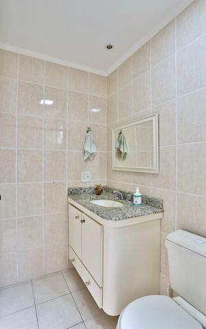Apartamento à venda com 60m², 2 quartos e 1 vaga Apartamento à venda com 60m², 2 quartos e 1 vagaBanheiro Suíte