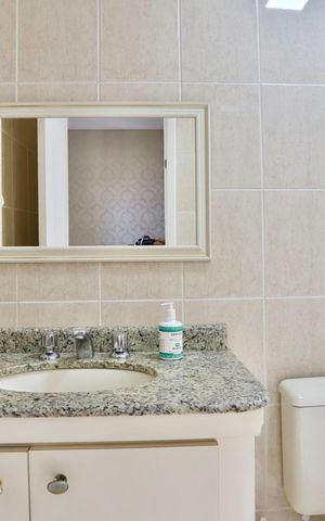 Apartamento à venda com 60m², 2 quartos e 1 vaga Apartamento à venda com 60m², 2 quartos e 1 vagaBanheiro Suíte