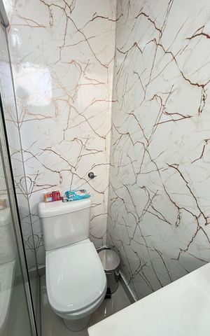 Apartamento à venda com 107m², 3 quartos e 2 vagas Apartamento à venda com 107m², 3 quartos e 2 vagasBanheiro da Suíte