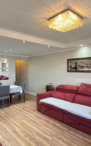 Apartamento à venda com 107m², 3 quartos e 2 vagas Apartamento à venda com 107m², 3 quartos e 2 vagasSala
