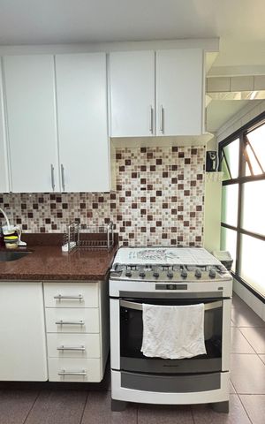 Apartamento à venda com 107m², 3 quartos e 2 vagas Apartamento à venda com 107m², 3 quartos e 2 vagasCozinha