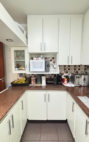 Apartamento à venda com 107m², 3 quartos e 2 vagas Apartamento à venda com 107m², 3 quartos e 2 vagasCozinha
