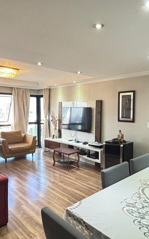 Apartamento à venda com 107m², 3 quartos e 2 vagas Apartamento à venda com 107m², 3 quartos e 2 vagasSala