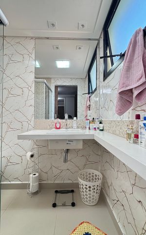 Apartamento à venda com 107m², 3 quartos e 2 vagas Apartamento à venda com 107m², 3 quartos e 2 vagasBanheiro da Suíte