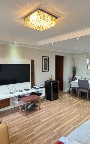 Apartamento à venda com 107m², 3 quartos e 2 vagas Apartamento à venda com 107m², 3 quartos e 2 vagasSala