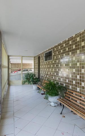 Apartamento à venda com 116m², 3 quartos e 1 vaga Apartamento à venda com 116m², 3 quartos e 1 vagaÁrea comum - Salão de festas