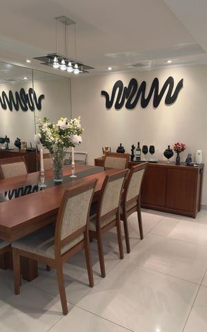 Apartamento à venda com 210m², 4 quartos e 3 vagas Apartamento à venda com 210m², 4 quartos e 3 vagasSala