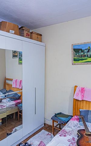 Casa à venda com 240m², 4 quartos e 3 vagas Casa à venda com 240m², 4 quartos e 3 vagasQuarto 2