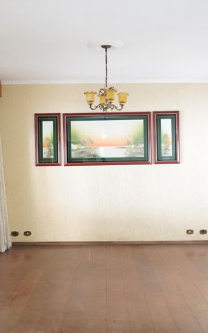 Casa à venda com 280m², 5 quartos e 3 vagasSala